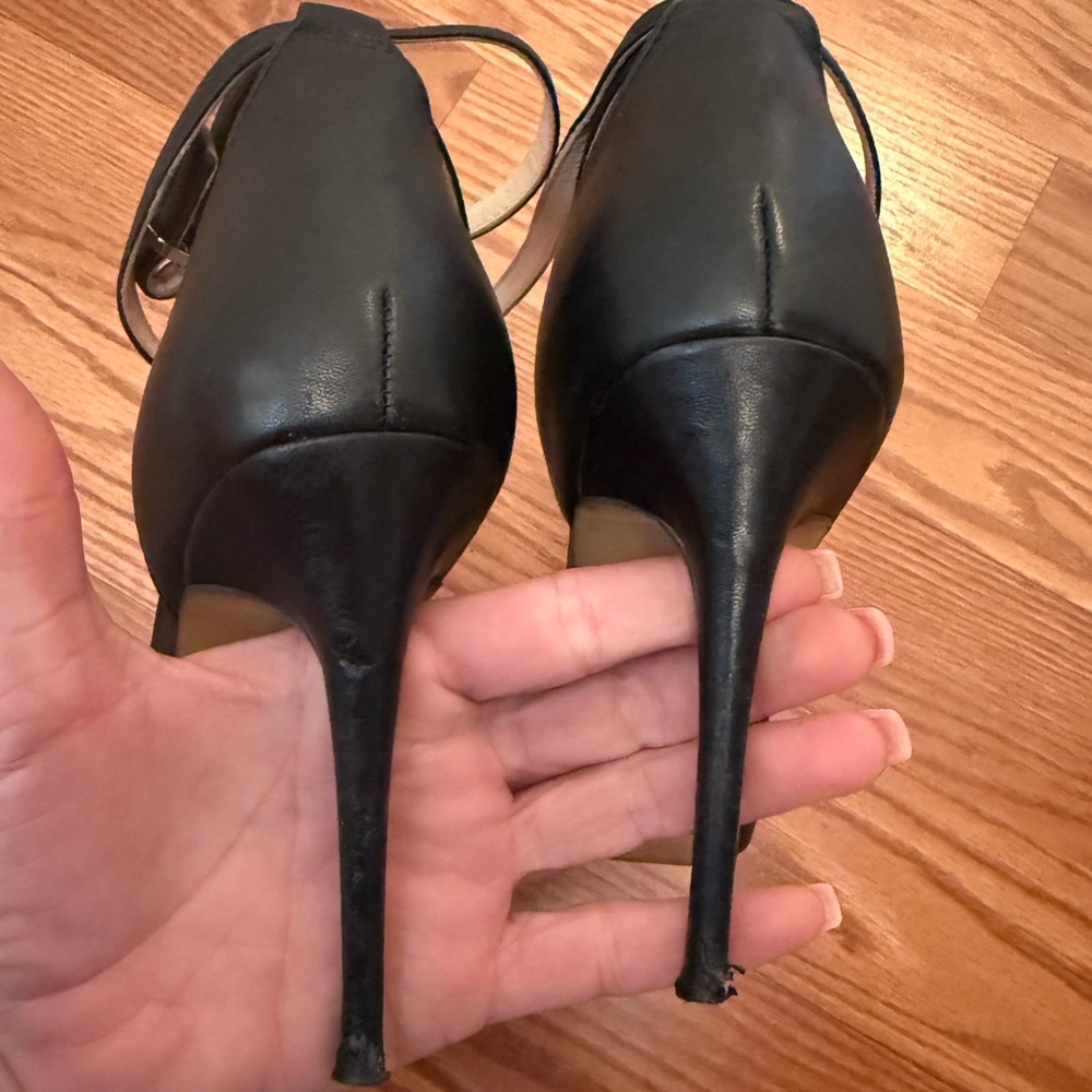 Something Navy Black Heels - Picture 9 of 9
